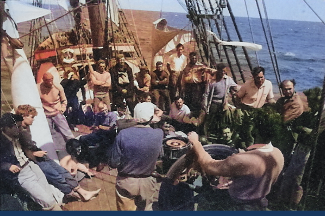 MAYFLOWER II CREW BRIEFING - Vintage photo remastered (10 Note Cards 4x6 inches)